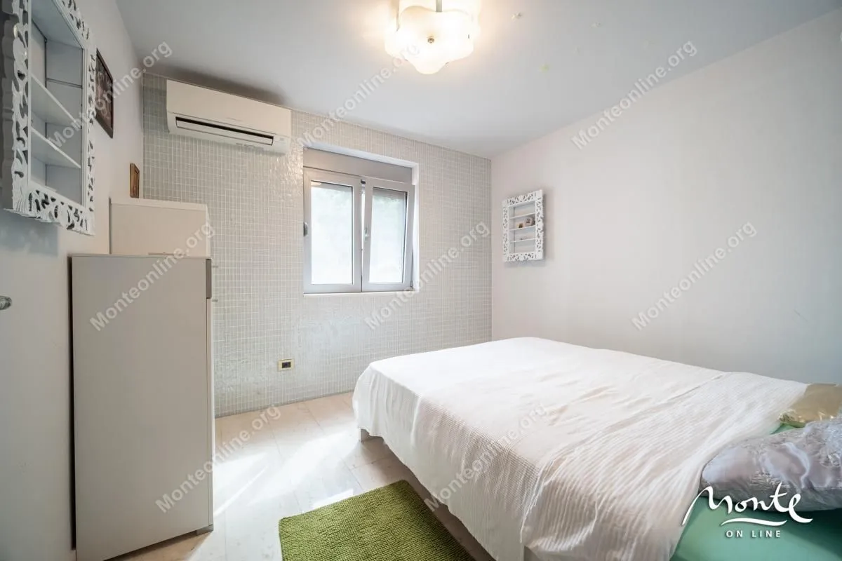 Sale, house, 484m², Stoliv, Kotor