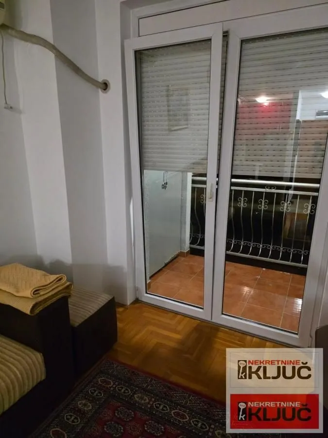 Izdavanje, jednosoban stan, 40m², Nova Detelinara, Novi Sad Sve Podlokacije
