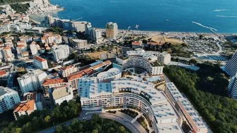 Sale, two bedroom apartment, 65m², Bečići, Budva - image 1