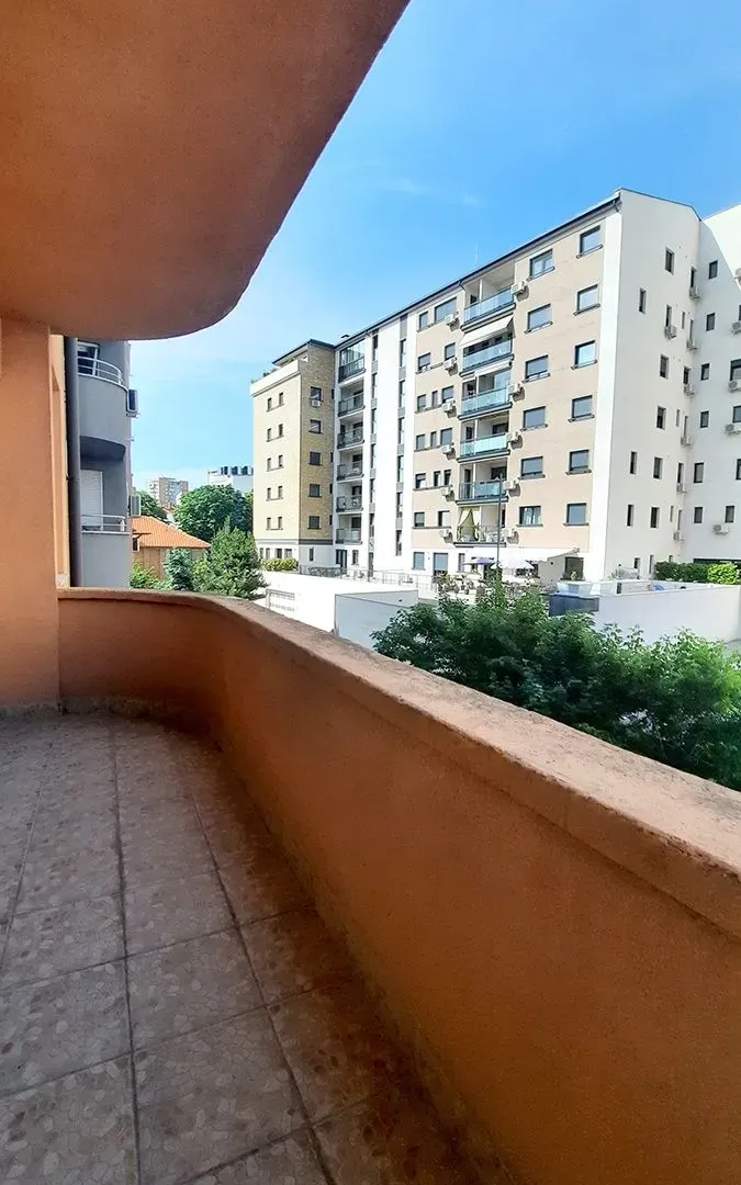 Prodaja, dvosoban stan, 64m², Cvetkova Pijaca, Zvezdara Sve Podlokacije