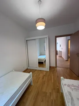 Rent, two bedroom apartment, 69m², Budva, Crna Gora - image 8