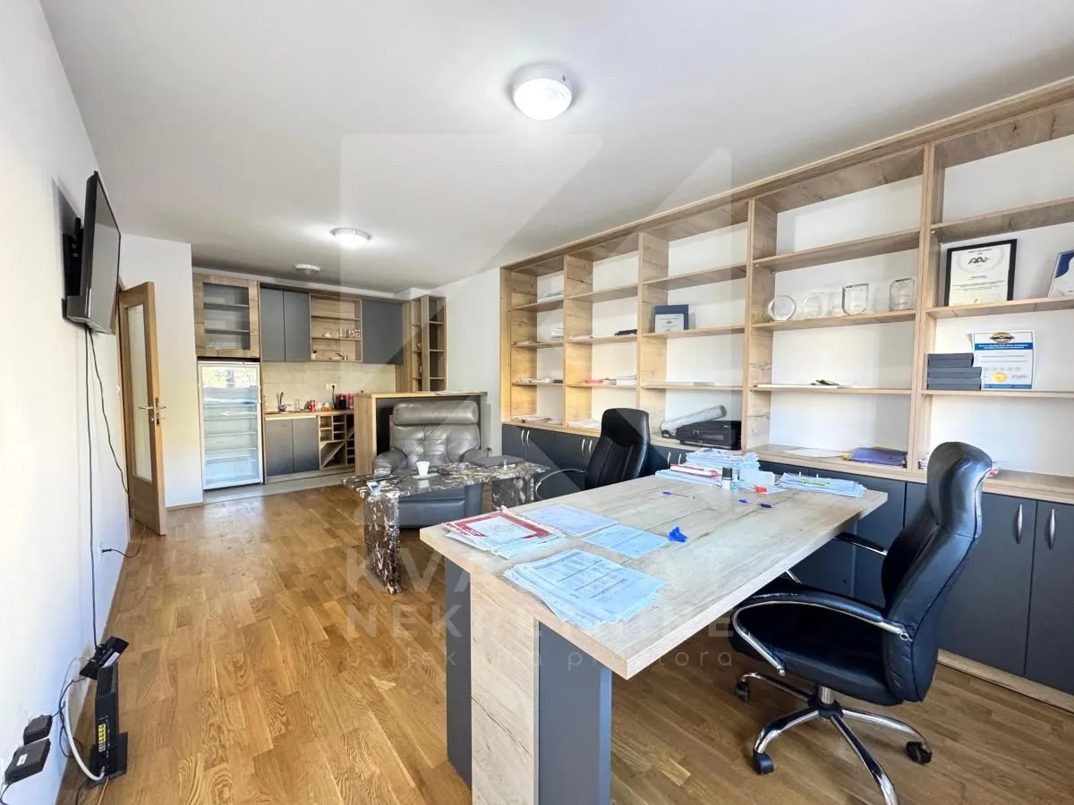 Prodaja, jednosoban stan, 45m², Stari Aerodrom, Podgorica