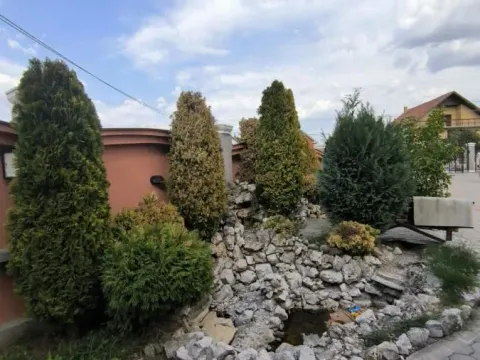 Sale, house, 330m², Supska, Ćuprija - image 23