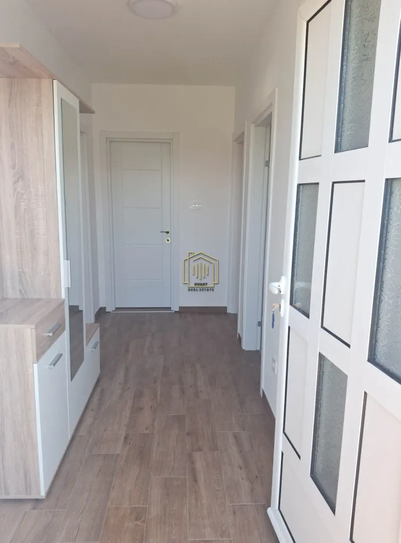 Izdavanje, dvosoban stan, 65m², Zabjelo, Podgorica