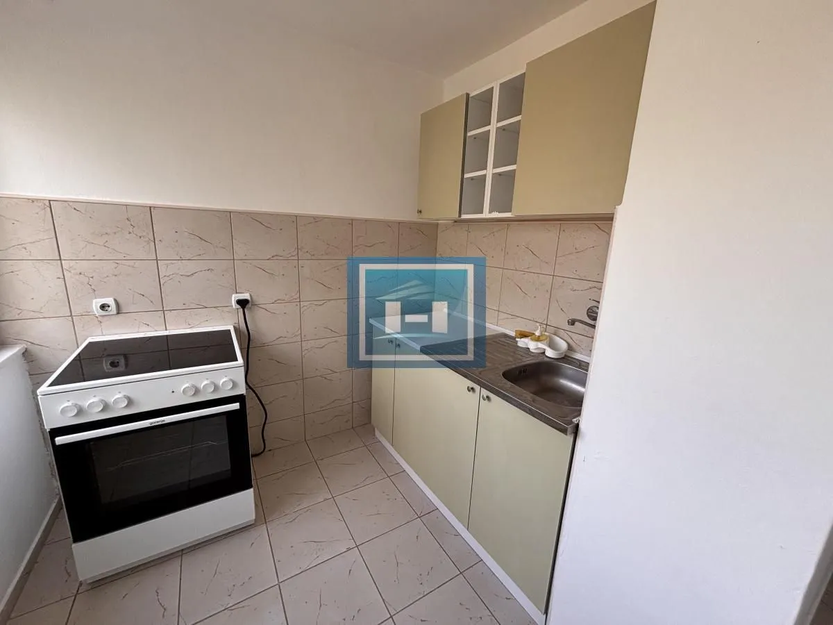Prodaja, dvosoban stan, 58m², Kajsijar, Jagodina