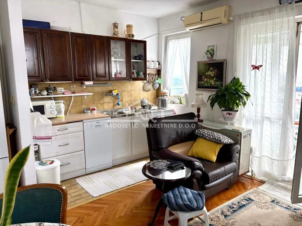 Prodaja, dvosoban stan, 55m², Labudovo Brdo, Beograd