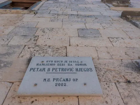 Prodaja, kuća, 608m², Prčanj, Kotor - image 9