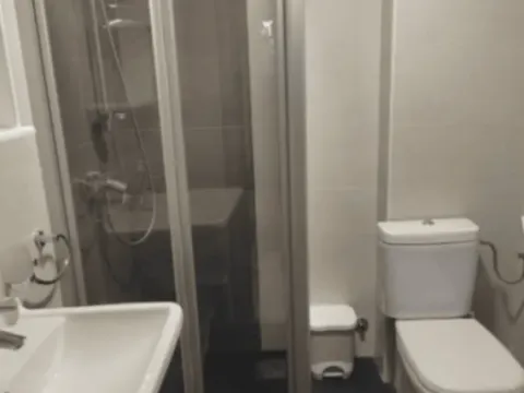 Rent, two bedroom apartment, 58m², Bečići, Budva - image 9