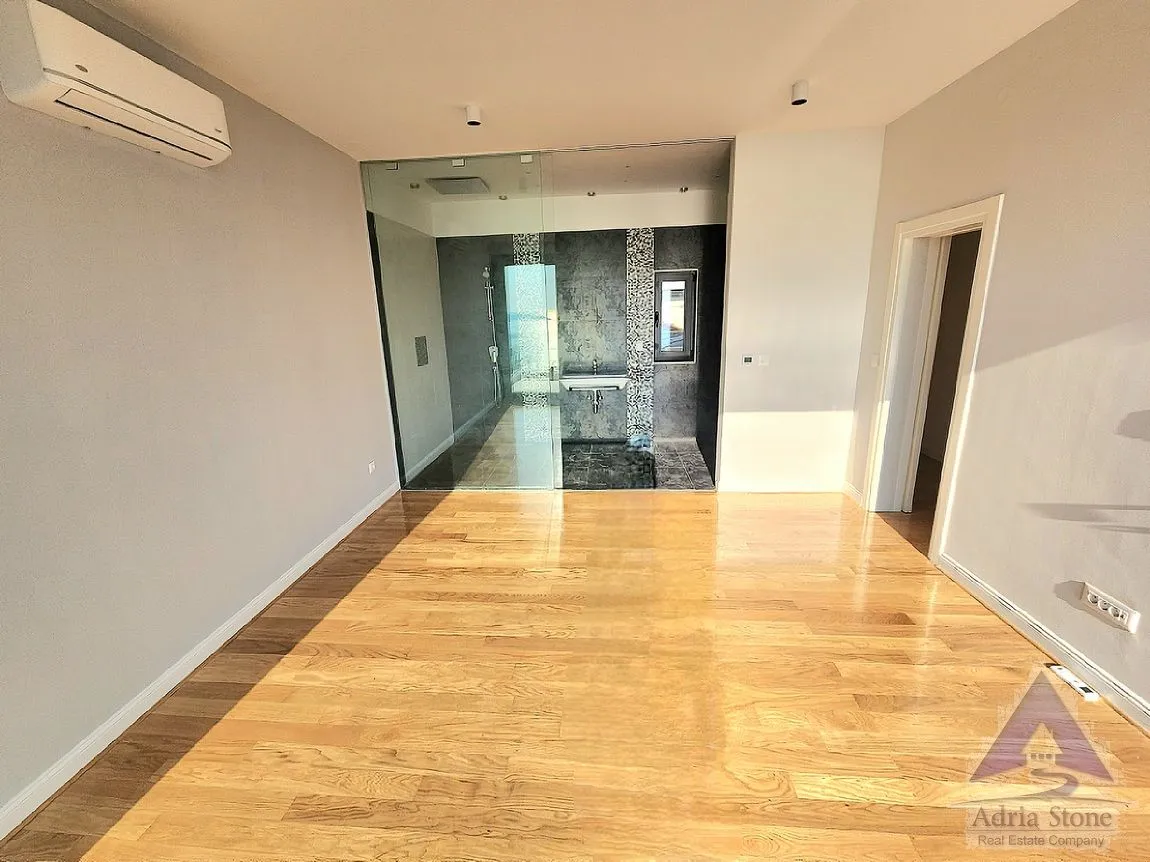 Sale, house, 304m², Blizikuće, Budva