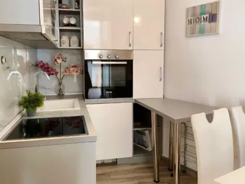 Sale, one bedroom apartment, 35m², Bečići, Budva - image 7