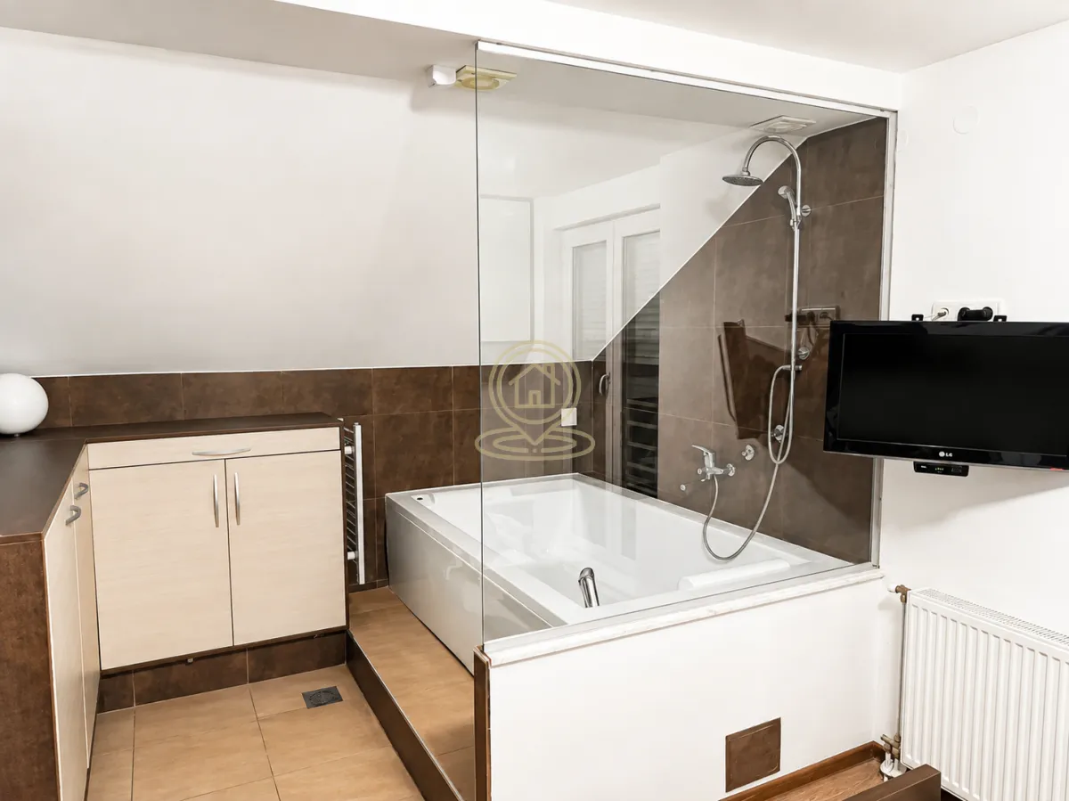 Izdavanje, dvosoban stan, 45m², Salajka, Novi Sad Sve Podlokacije