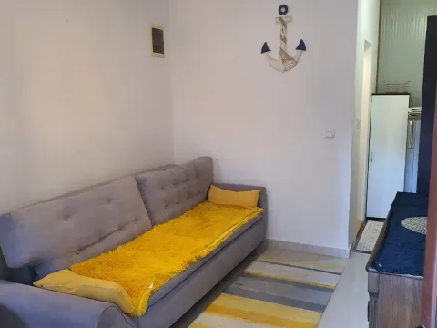 Rent, apartment, 17m², Budva, Crna Gora - image 1