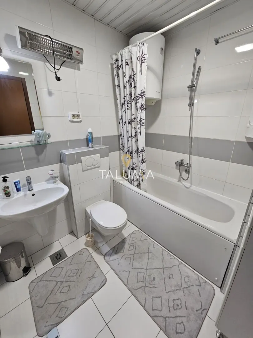 Rent, two bedroom apartment, 75m², City Kvart, Podgorica