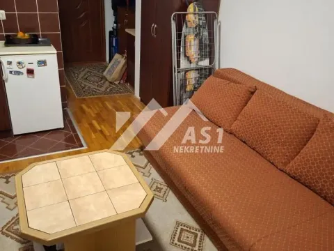 Izdavanje, stan, 24m², Salajka, Novi Sad Sve Podlokacije - image 1