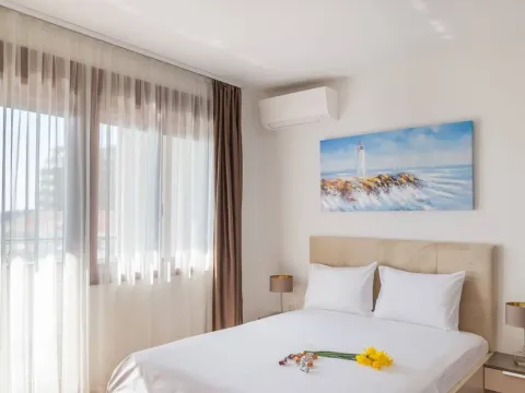 Sale, one bedroom apartment, 73m², Bečići, Budva - image 10