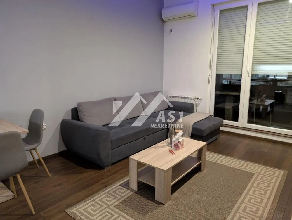 Izdavanje, dvosoban stan, 50m², Adamovićevo Naselje, Novi Sad Sve Podlokacije