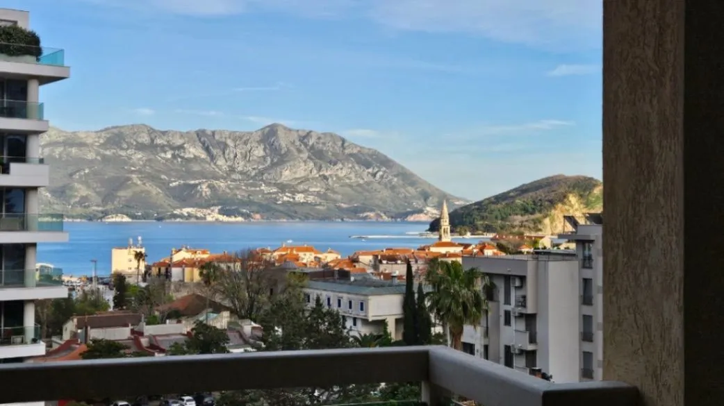Prodaja, dvosoban stan, 61m², Gospoština, Budva