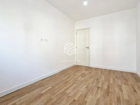 Prodaja, jednosoban stan, 42m², Stari Aerodrom, Podgorica - image 7