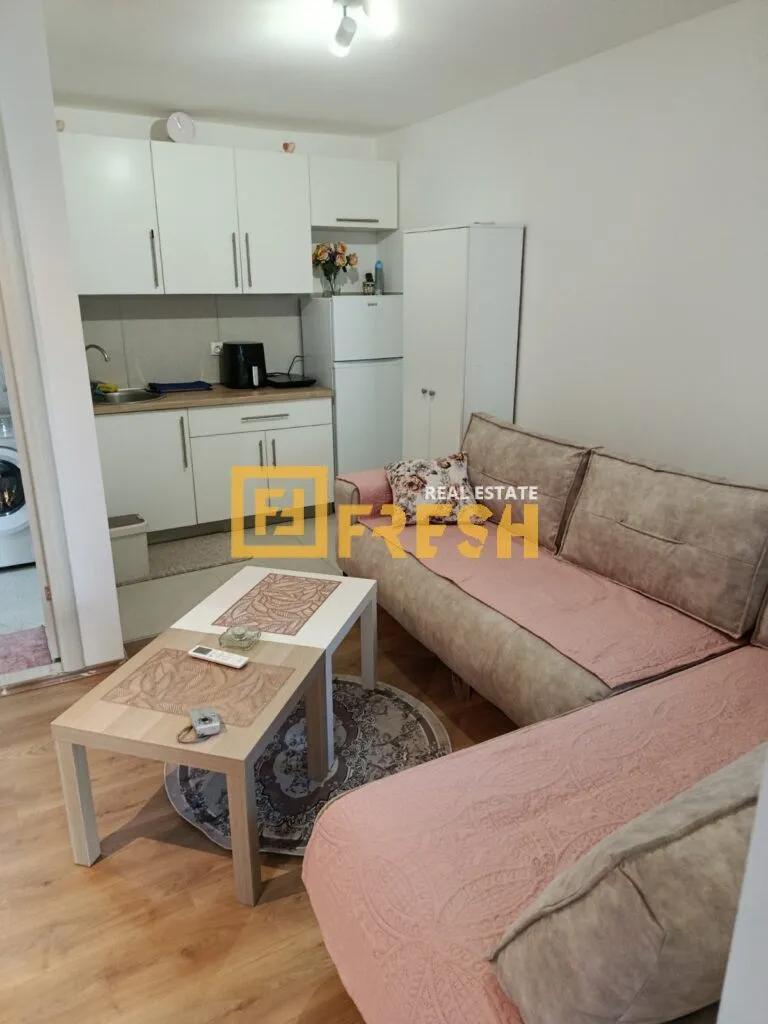 Prodaja, jednosoban stan, 45m², Malo Brdo, Podgorica