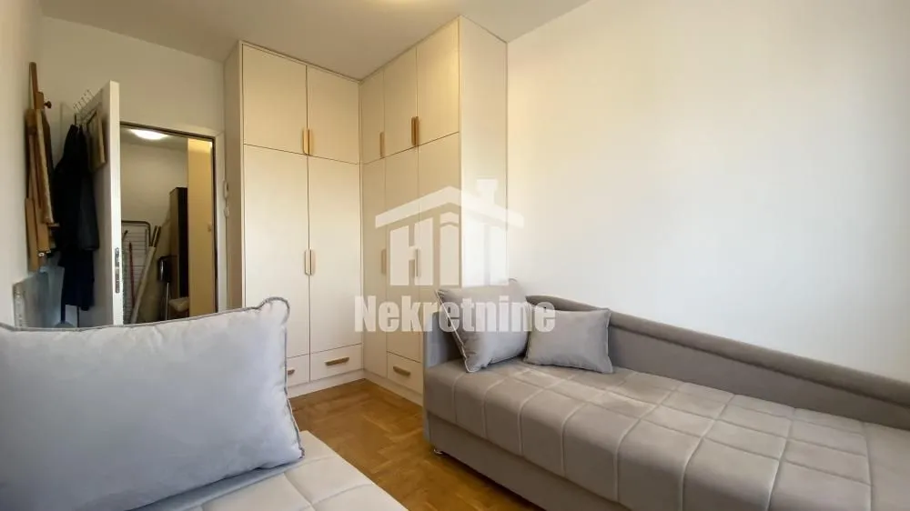 Sale, one bedroom apartment, 36m², Zemun Cara Dušana, Zemun Sve Podlokacije
