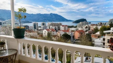Rent, three bedroom apartment, 85m², Babin Do, Budva - image 8