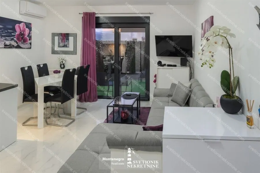 Prodaja, jednosoban stan, 52m², Đenovići, Herceg Novi