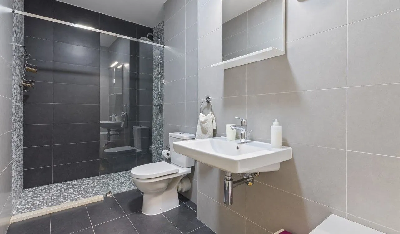 Sale, three bedroom apartment, 97m², Morinj, Kotor