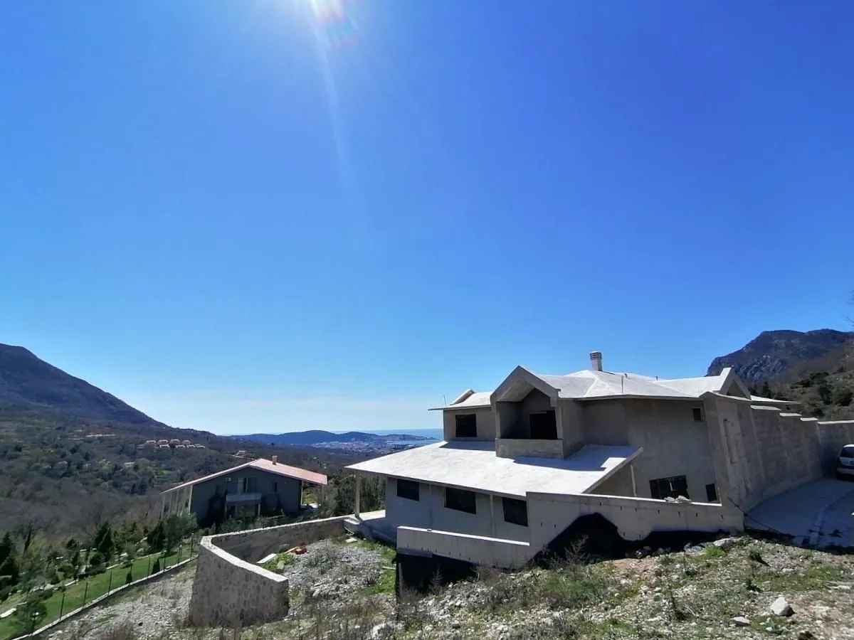 Sale, house, 460m², Bar, Crna Gora
