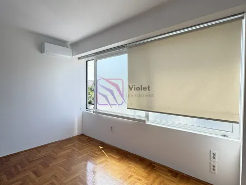 Rent, two bedroom apartment, 60m², City Kvart, Podgorica - image 9