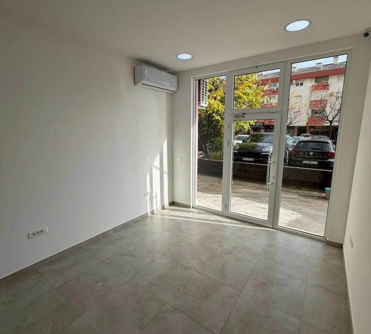 Sale, office space, 57m², Zabjelo, Podgorica