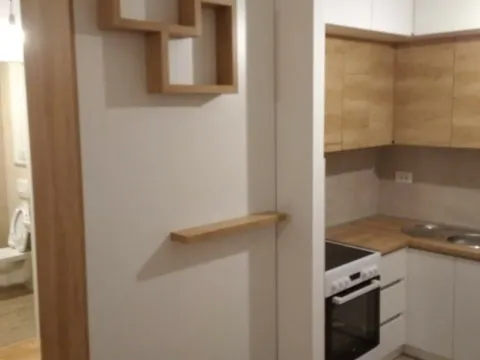 Prodaja, jednosoban stan, 48m², City Kej, Podgorica - image 8