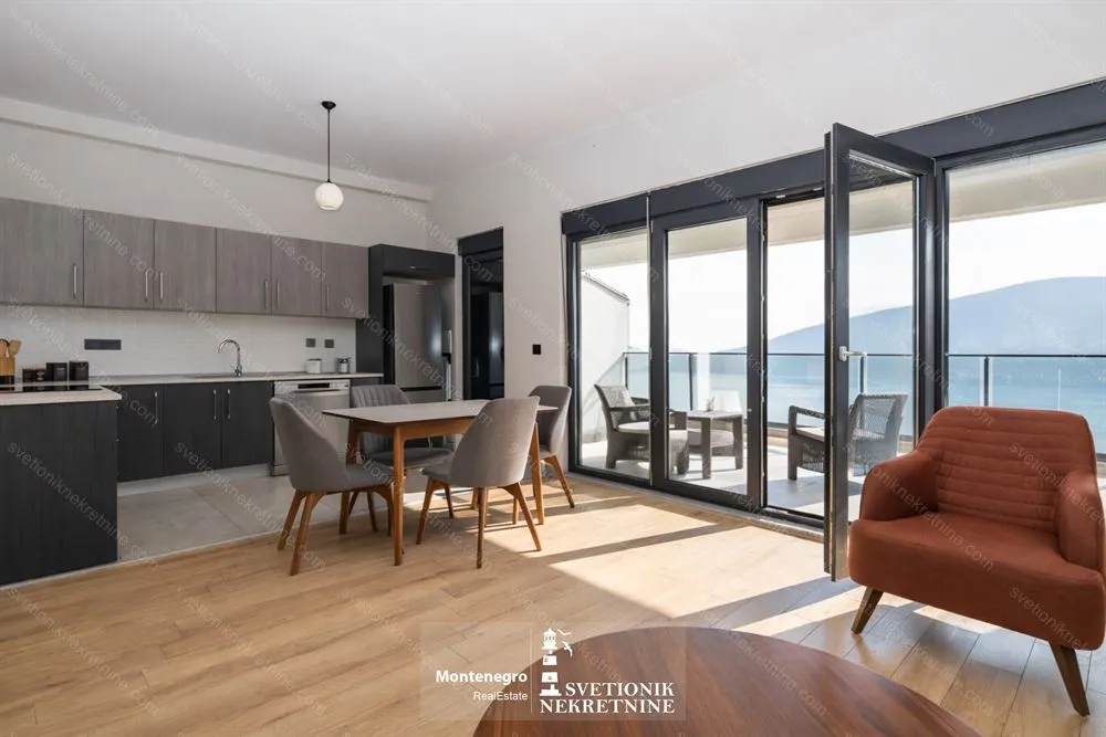 Prodaja, dvosoban stan, 94m², Topla, Herceg Novi