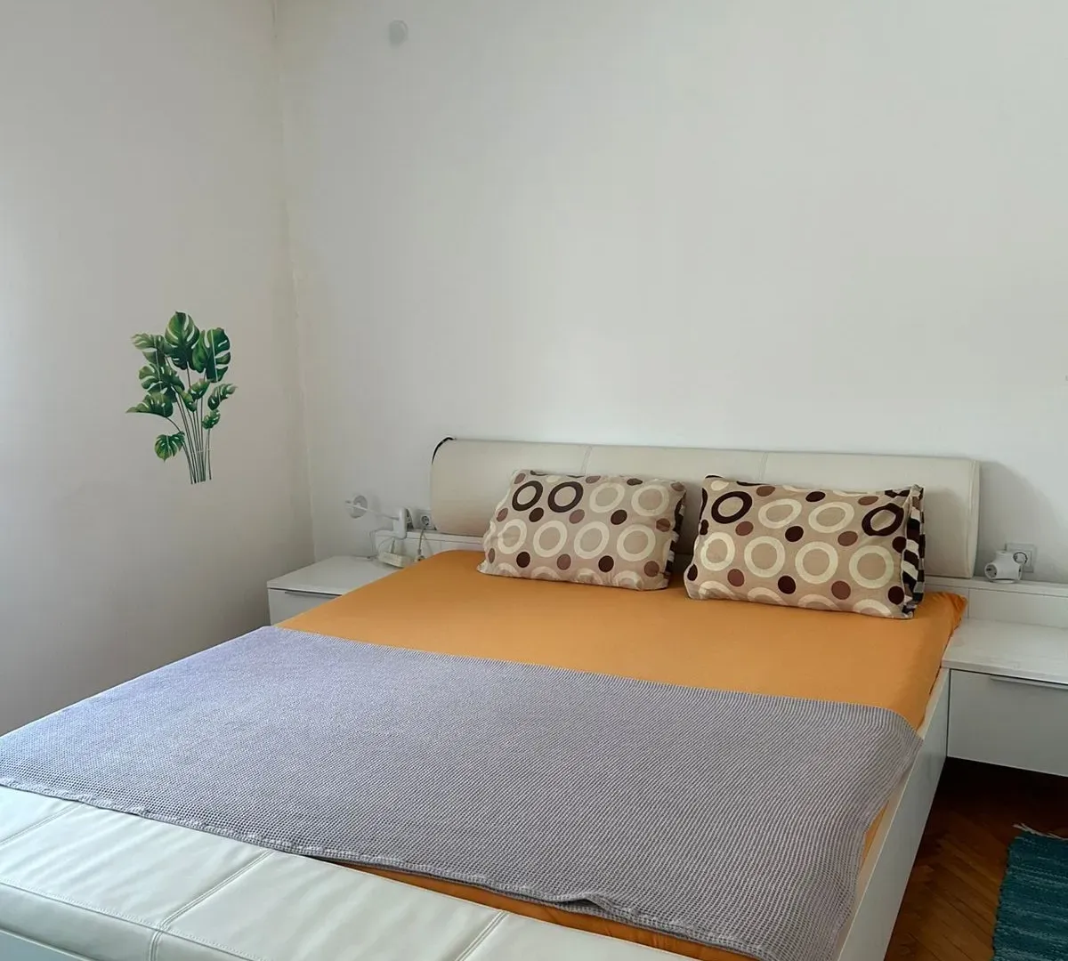 Rent, three bedroom apartment, 120m², Tivat, Crna Gora