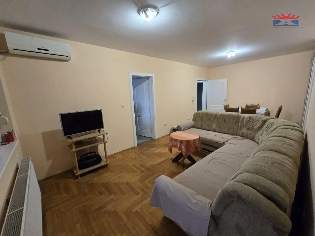 Izdavanje, dvosoban stan, 46m², Nova Detelinara, Novi Sad Sve Podlokacije