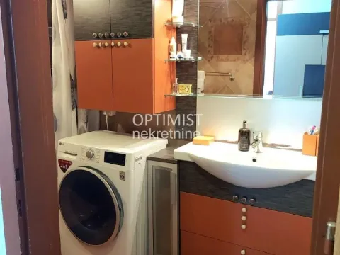 Rent, four bedroom apartment, 115m², Profesorska Kolonija, Palilula Sve Podlokacije - image 15