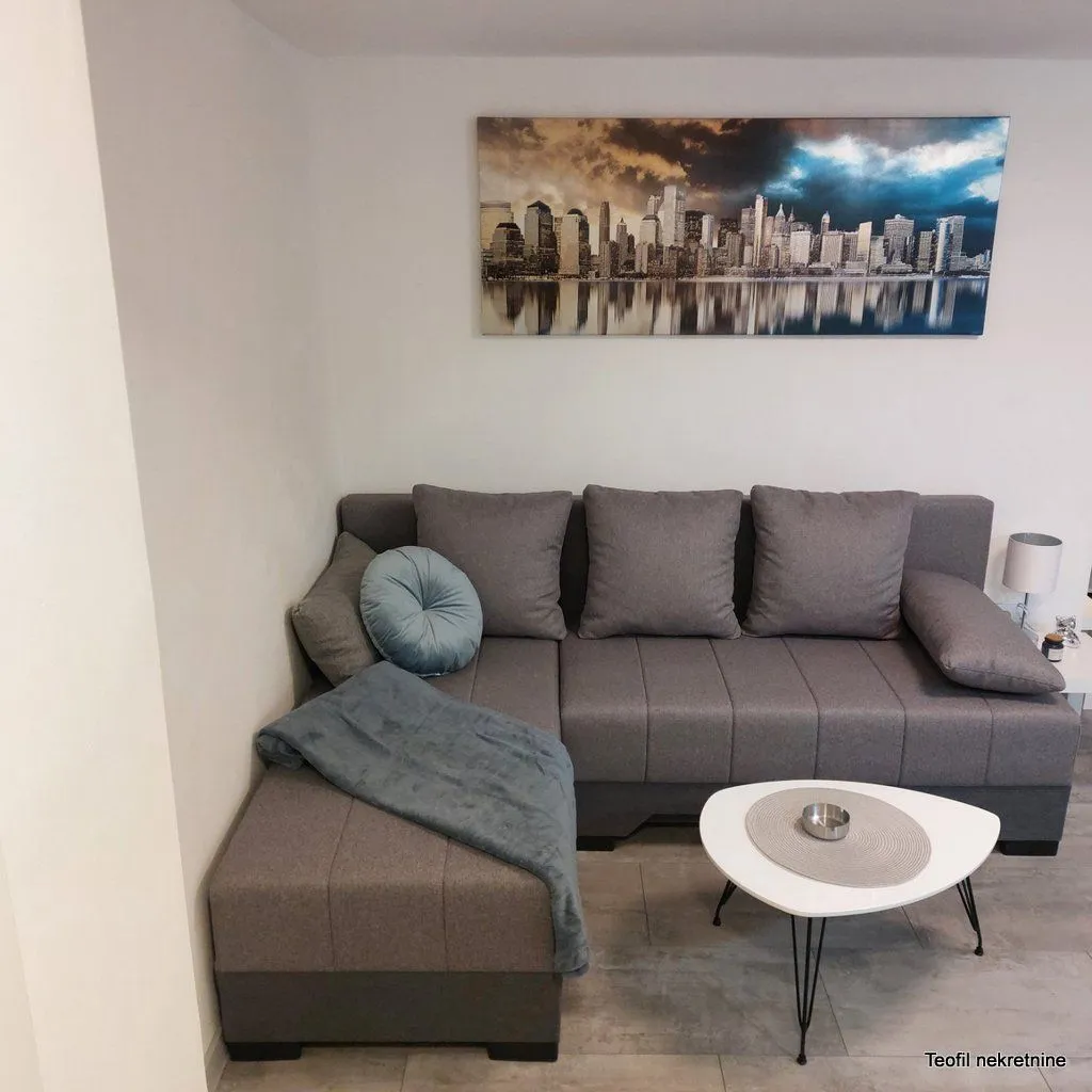 Prodaja, jednosoban stan, 33m², Zemun Centar, Zemun Sve Podlokacije