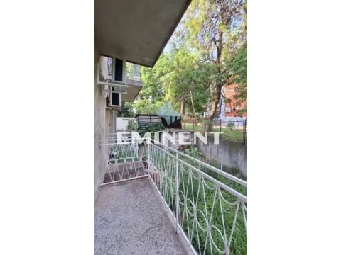 Rent, one bedroom apartment, 29m², Kanarevo Brdo, Beograd - image 8