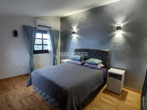 Prodaja, četvorosoban stan, 96m², Vračar Centar, Vračar Sve Podlokacije - image 4