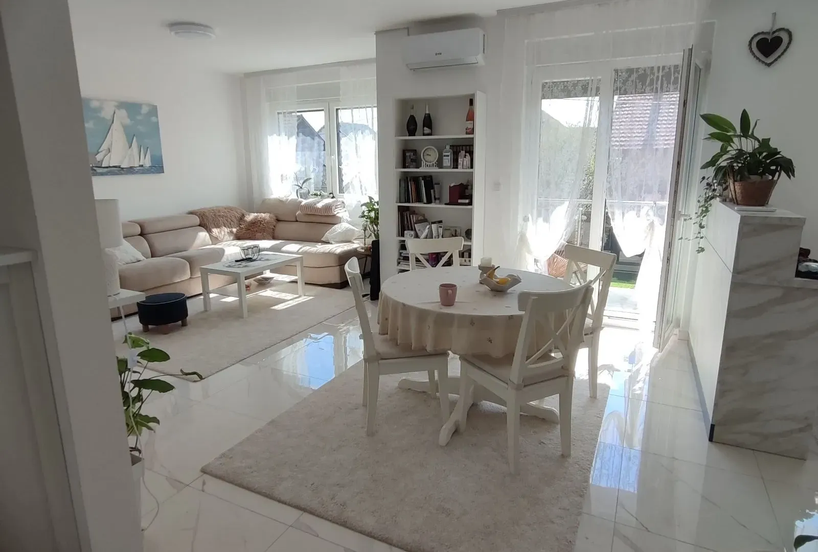 Sale, two bedroom apartment, 65m², Lagator, Loznica