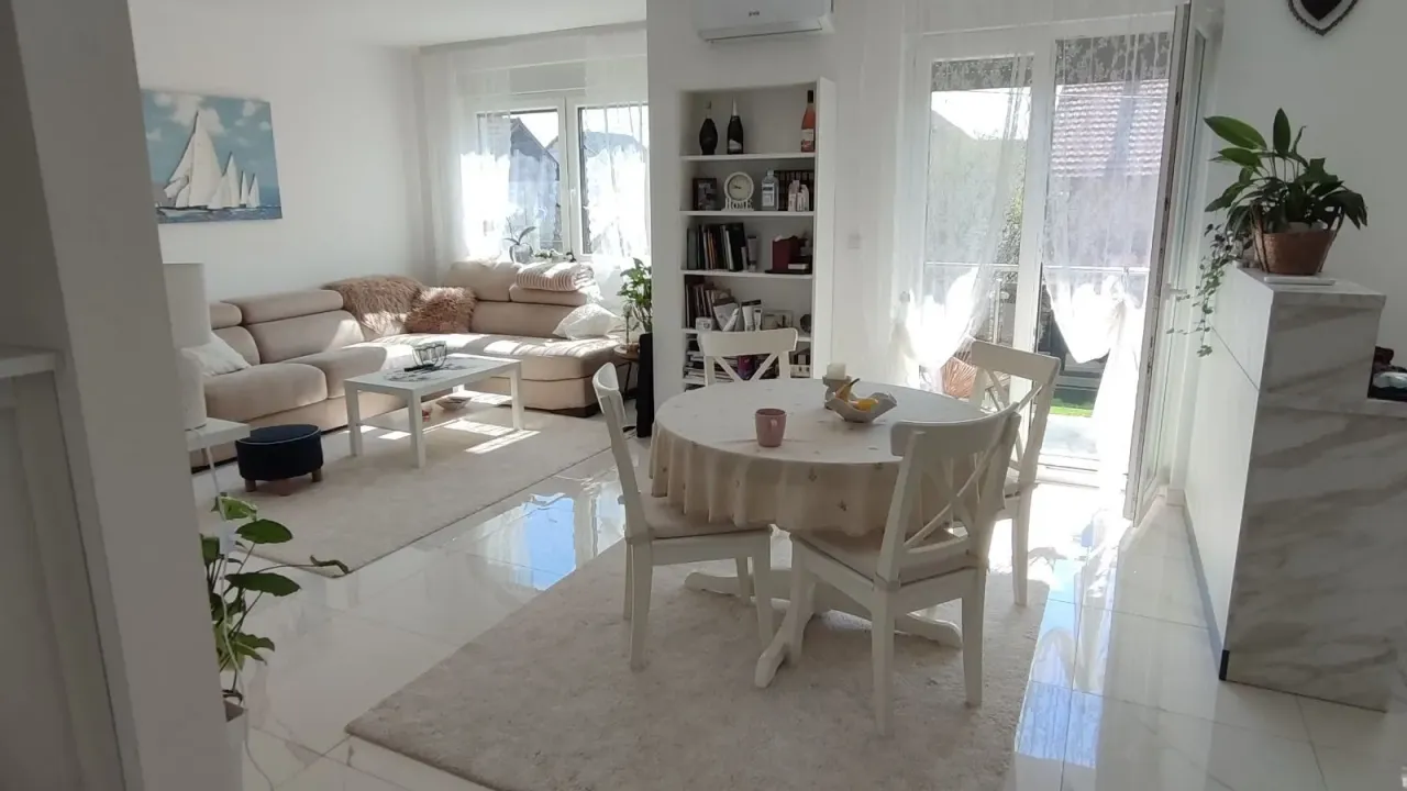 Sale, two bedroom apartment, 65m², Lagator, Loznica