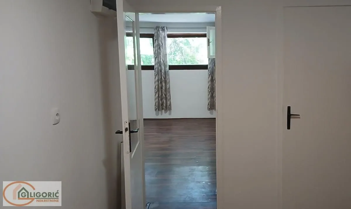 Prodaja, jednosoban stan, 27m², Zemun Sve Podlokacije, Beograd