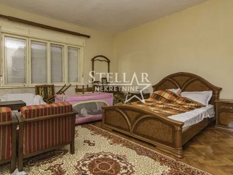 Izdavanje, kuća, 140m², Piperi, Podgorica - image 9