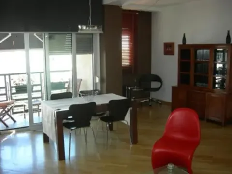Izdavanje, trosoban stan, 84m², Vračar Hram, Vračar Sve Podlokacije - image 3