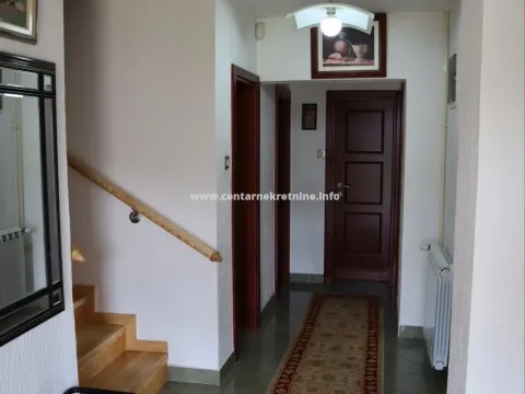 Prodaja, kuća, 200m², Zabjelo, Podgorica - image 7