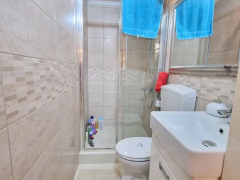 Sale, two bedroom apartment, 90m², Budva, Crna Gora - image 22