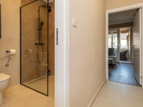 Izdavanje, dvosoban stan, 75m², Preko Morače, Podgorica - image 8