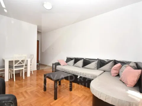 Izdavanje, jednosoban stan, 38m², 1 maj, Podgorica - image 3