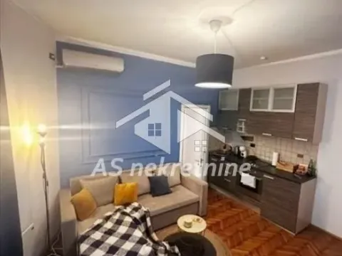 Izdavanje, stan, 40m², Kosančićev Venac, Beograd - image 7