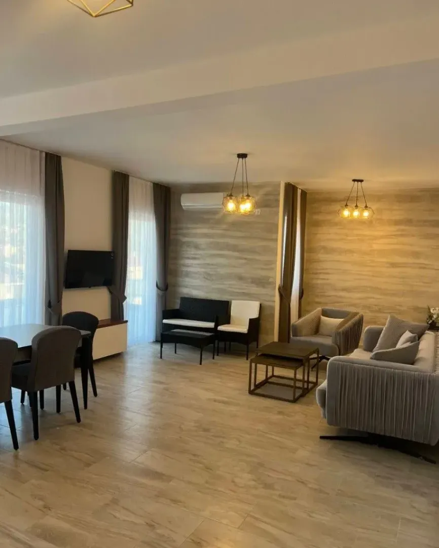 Sale, three bedroom apartment, 117m², Dobre Vode, Bar