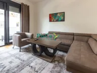 Izdavanje, jednosoban stan, 68m², Centar, Podgorica - image 1